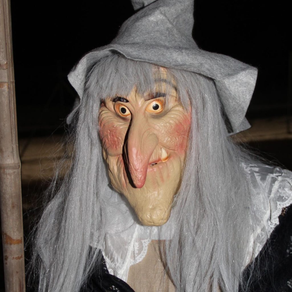 la vecià dla castela costume