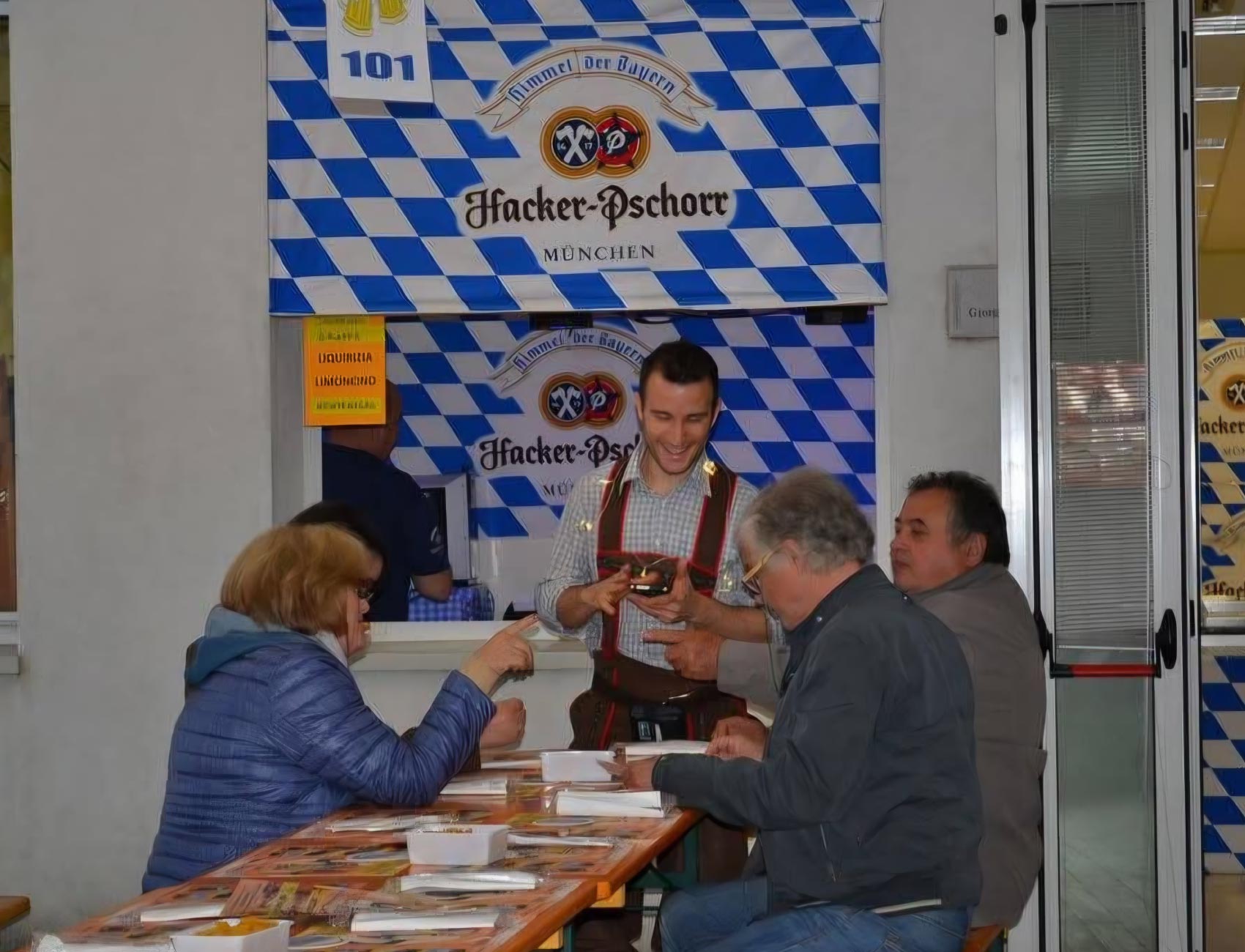 sfondo carnival beer fest